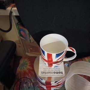 BRITISH UNION COFFEE MUG WITH MATCHING TIN